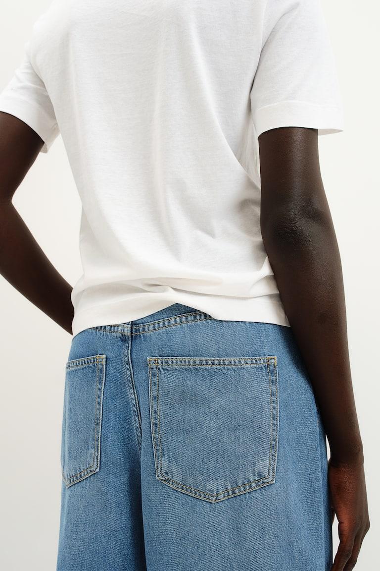 H&M Wide High Jeans Großer Ausverkauf