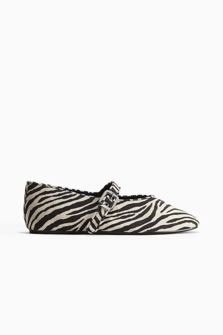 H&M Mary-Janes Räumungsverkauf