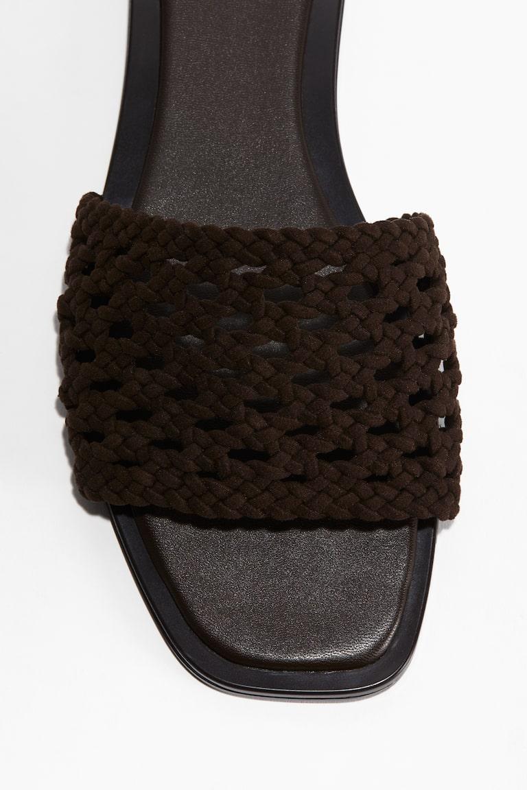 H&M Sandalen mit Flechtriemen Super Sparpreis