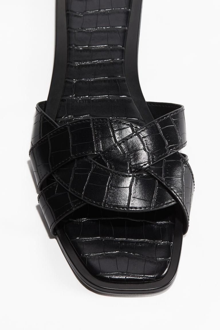 H&M Sandalen mit Flechtriemen Nur für heute
