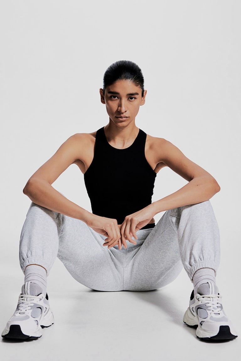 H&M Sport-BH mit DryMove™ Medium Support Bestseller