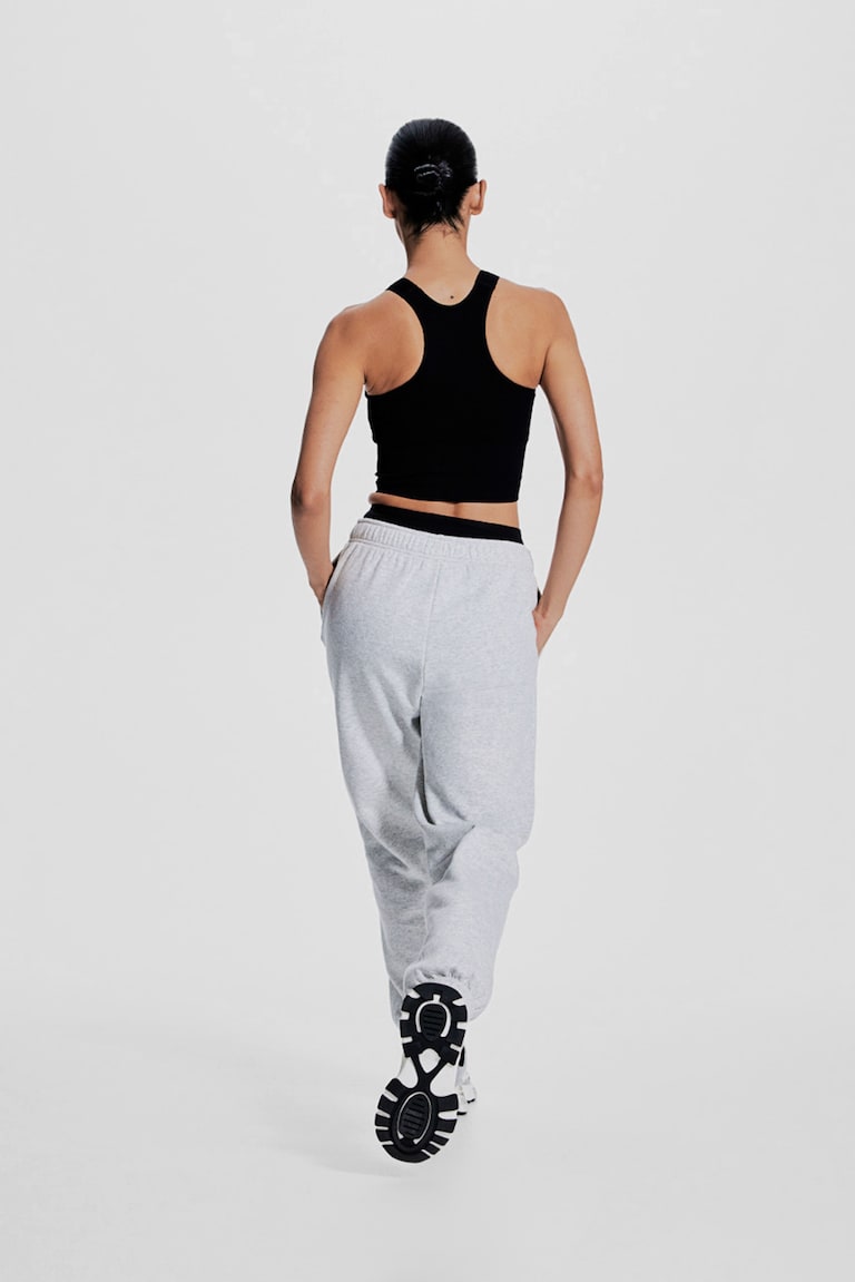 H&M Sport-BH mit DryMove™ Medium Support Bestseller
