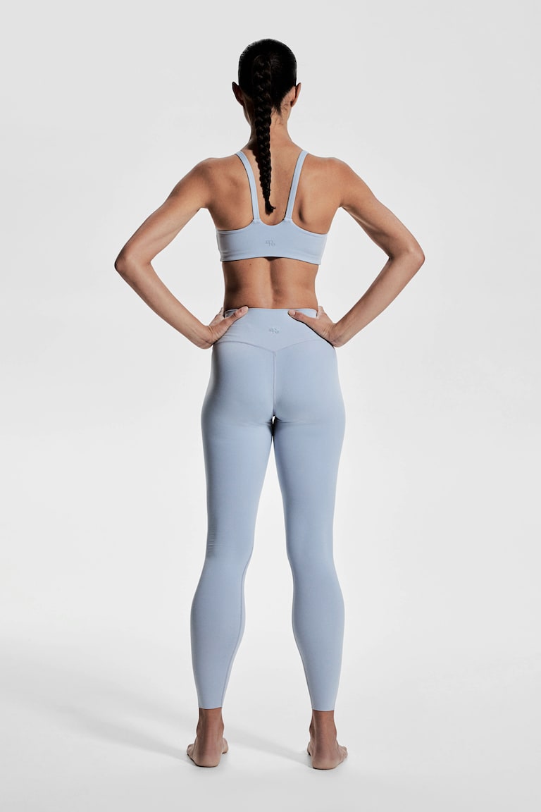 H&M Sport-BH mit SoftMove™ Medium Support Vierteljährliche Förderung