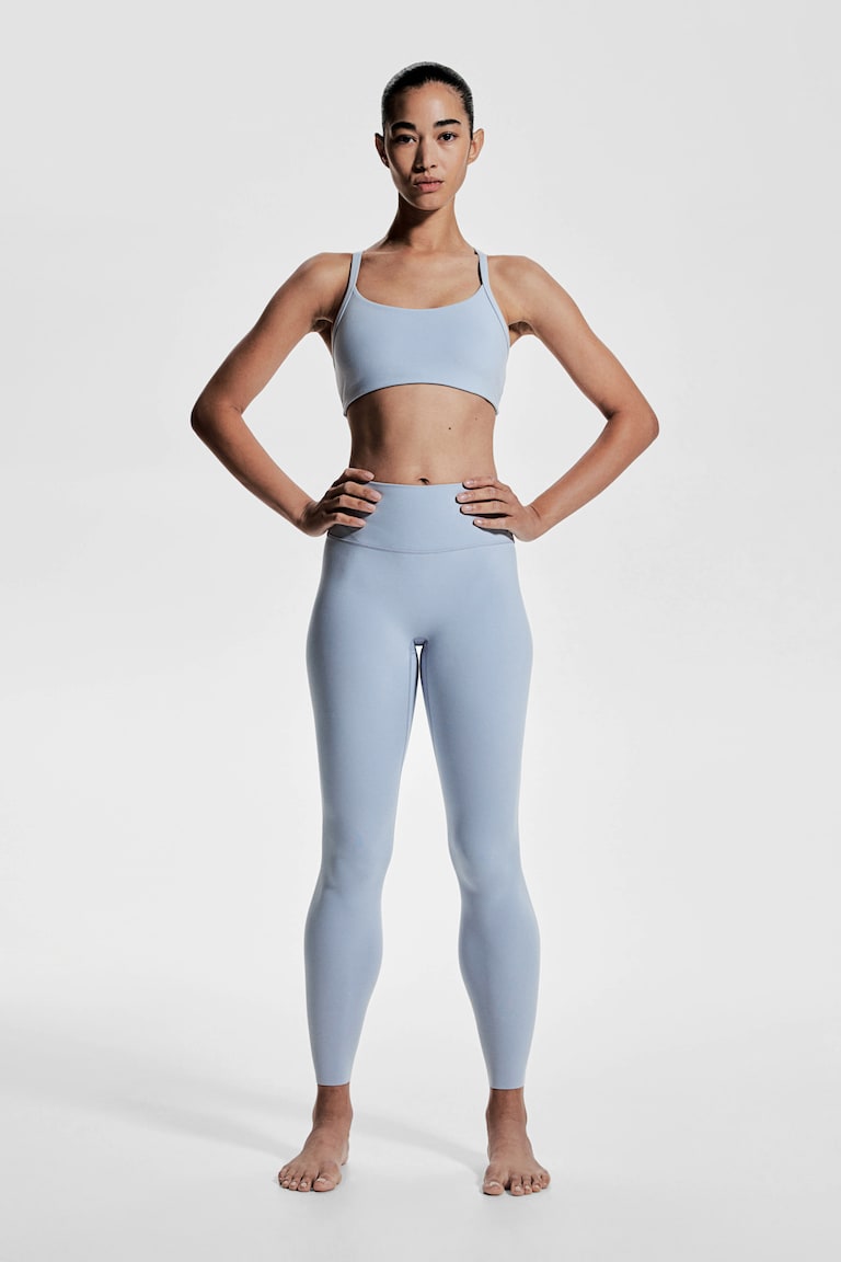 H&M Sport-BH mit SoftMove™ Medium Support Bis zu 55% Rabatt