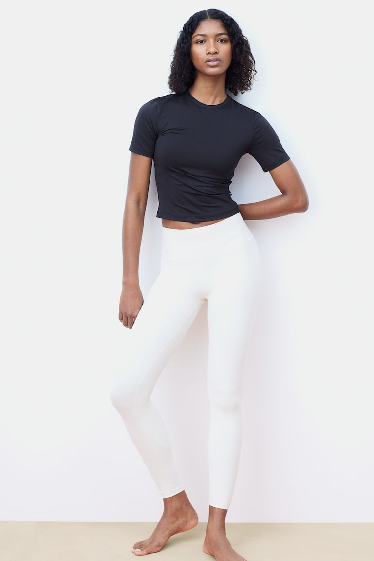 H&M Cropped Sportshirt mit DryMove™ Riesige Rabatte