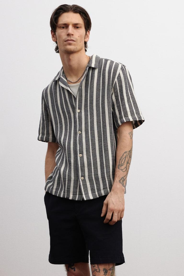 H&M Freizeithemd mit Struktur in Regular Fit Begrenztes Angebot