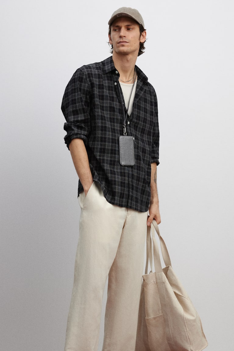 H&M Hemd mit Struktur in Loose Fit Saisonschlussverkauf