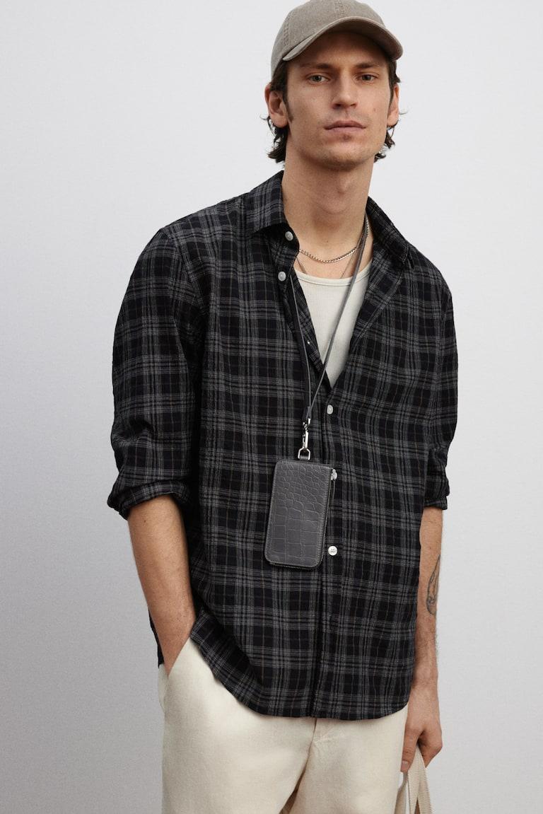 H&M Hemd mit Struktur in Loose Fit Cyber Monday