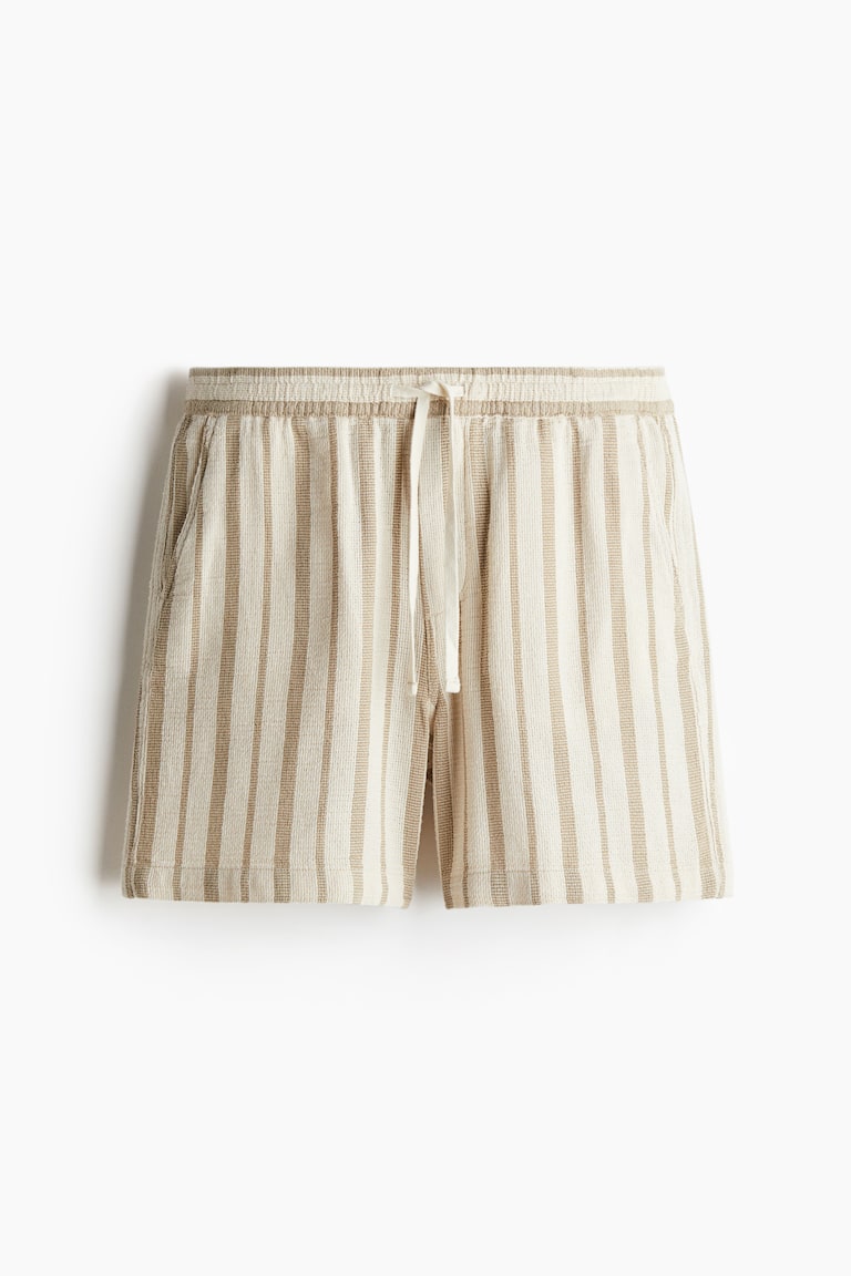 H&M Shorts aus Webstoff in Regular Fit Muttertagsangebot