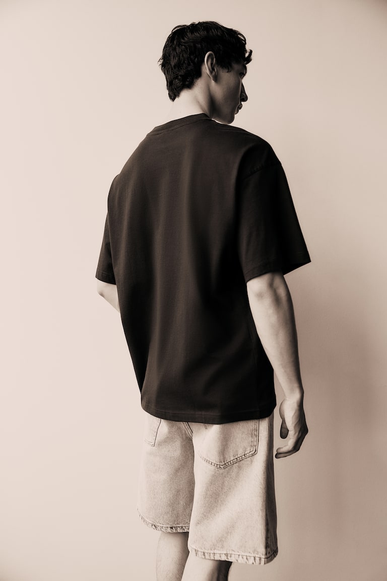 H&M T-Shirt in Oversized Fit Sonderangebot