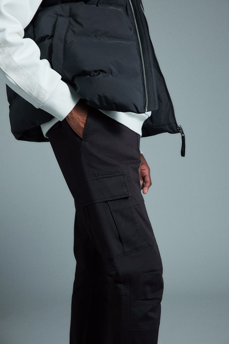 H&M Cargohose in Slim Fit 50% Rabatt mit kostenlosem Versand