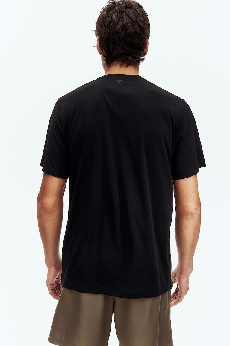 H&M Sportshirt mit DryMove™ in Regular Fit Zeitlich begrenztes Angebot