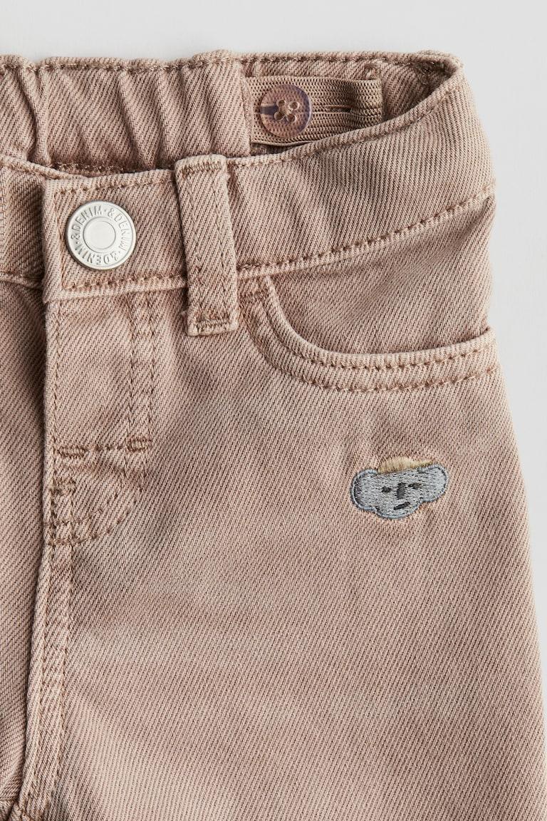 H&M Jeans mit Stickereien Super Rabatt