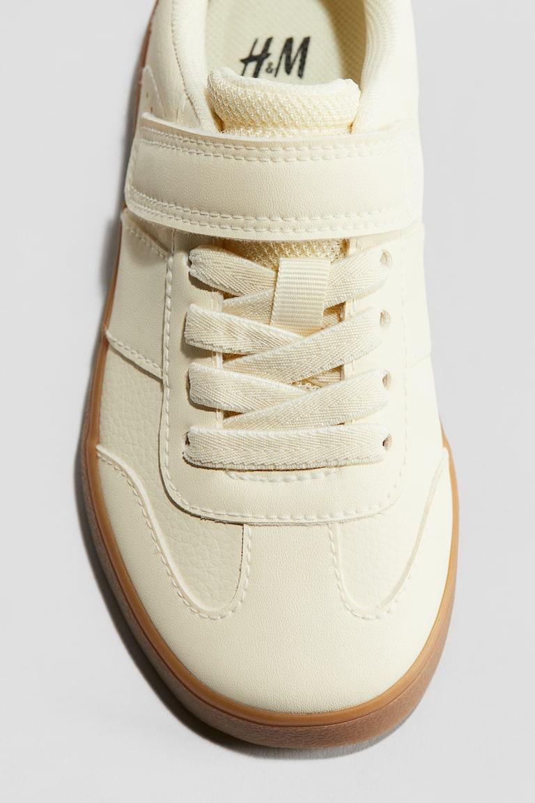 H&M Sneaker Zeitbegrenzte Promotion