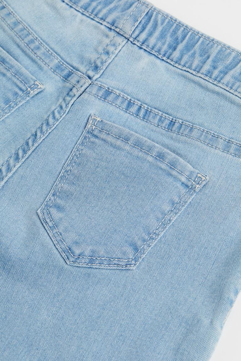 H&M Wide Fit Jeans Vierteljährliche Förderung