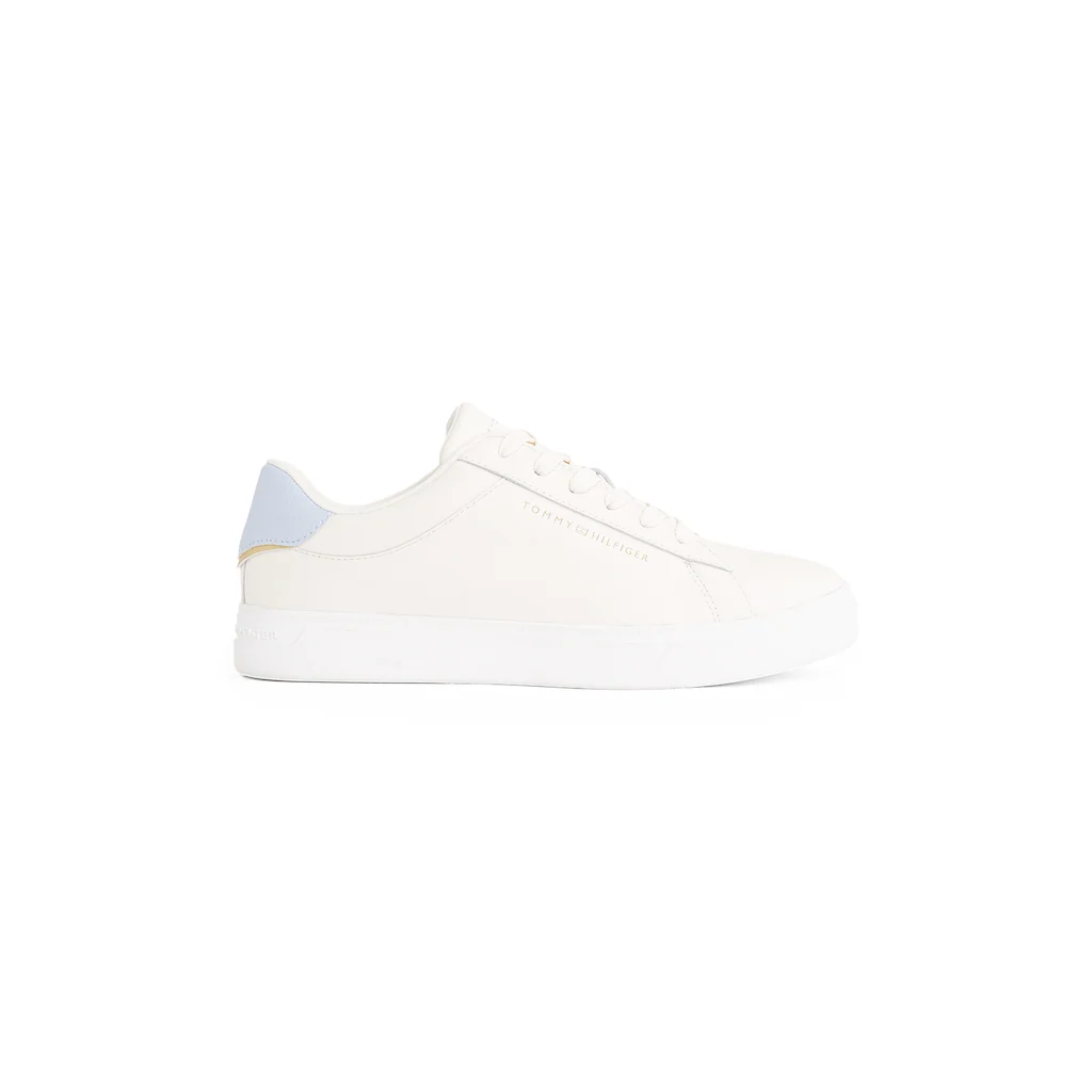 Tommy Hilfiger Plateausneaker »ESSENTIAL COURT SNEAKER« Freizeitschuh Halbschuh Schnürschuh mit Logoschriftzug online bestellen Online