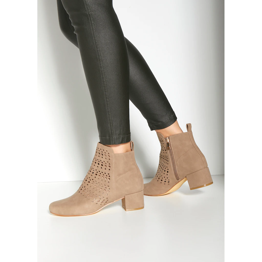 LASCANA Stiefelette Stiefel Boots mit kleinen Cut-Outs VEGAN online kaufen Günstig kaufen