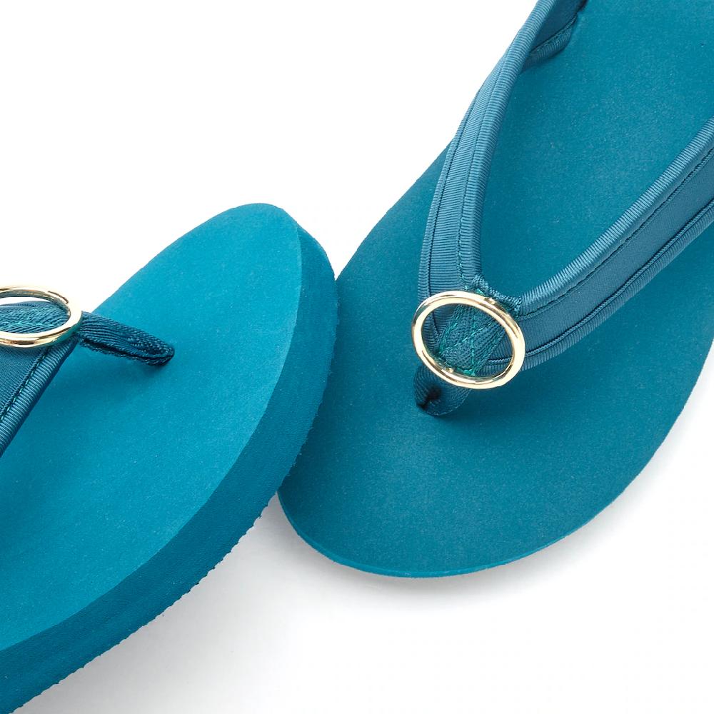 LASCANA Badezehentrenner Sandale Pantolette Badeschuh mit Ringapplikation "Italy" VEGAN 2025