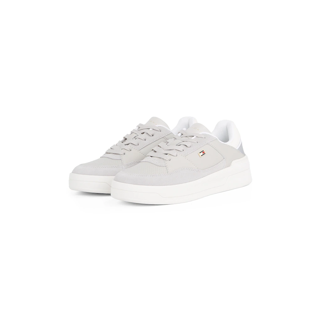 Tommy Hilfiger Plateausneaker »ESSENT BASKET SNEAKER METALLIC« Freizeitschuh Halbschuh Schnürschuh mit seitlicher Logoflagge online bestellen Schlussverkauf