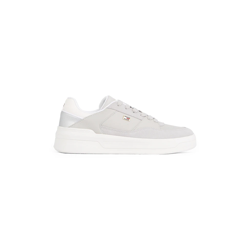 Tommy Hilfiger Plateausneaker »ESSENT BASKET SNEAKER METALLIC« Freizeitschuh Halbschuh Schnürschuh mit seitlicher Logoflagge online bestellen Schlussverkauf